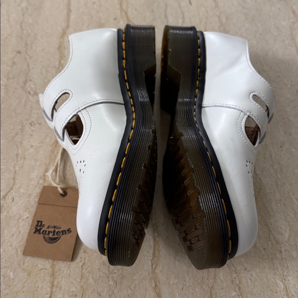 NWT  Dr. Martens 8065 Smooth Leather Mary Jane Shoes - Picture 10 of 15